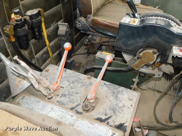 image for item DK8500 1979 Am General M915  semi truck