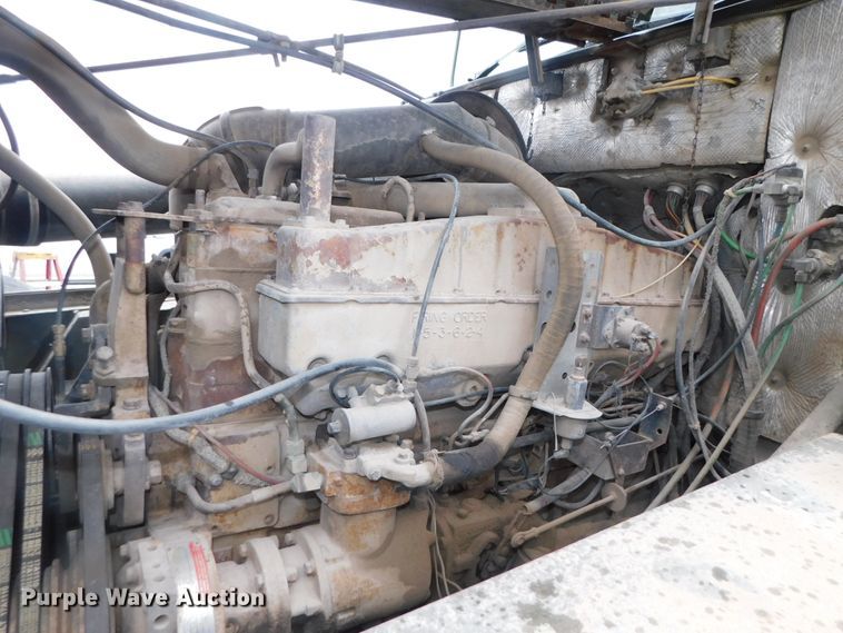 image for item DK8500 1979 Am General M915  semi truck