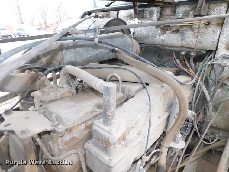 image for item DK8500 1979 Am General M915  semi truck