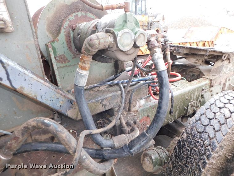 image for item DK8500 1979 Am General M915  semi truck