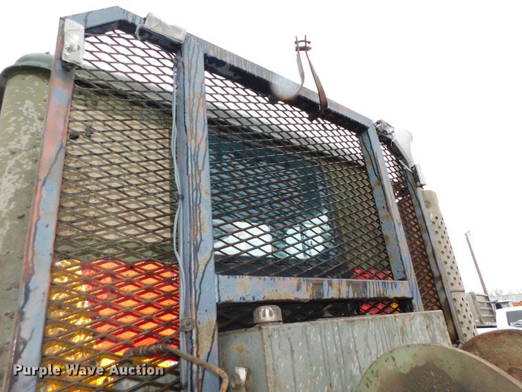 image for item DK8500 1979 Am General M915  semi truck