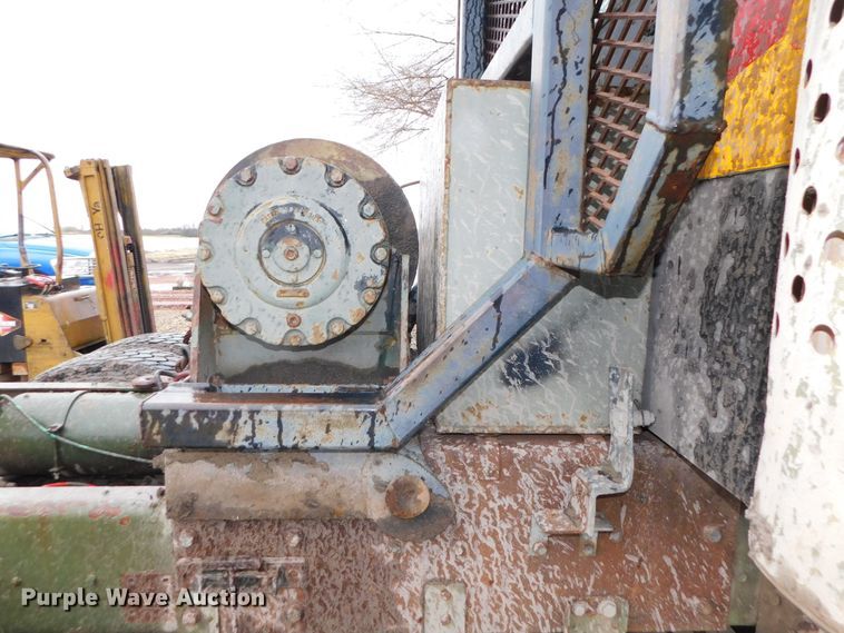 image for item DK8500 1979 Am General M915  semi truck