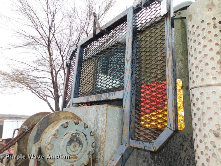 image for item DK8500 1979 Am General M915  semi truck