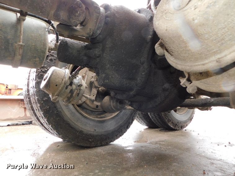 image for item DK8500 1979 Am General M915  semi truck