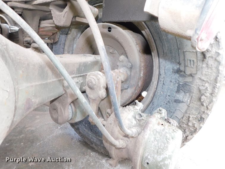 image for item DK8500 1979 Am General M915  semi truck