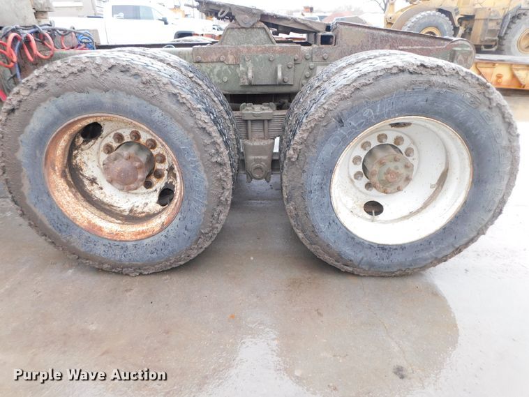 image for item DK8500 1979 Am General M915  semi truck