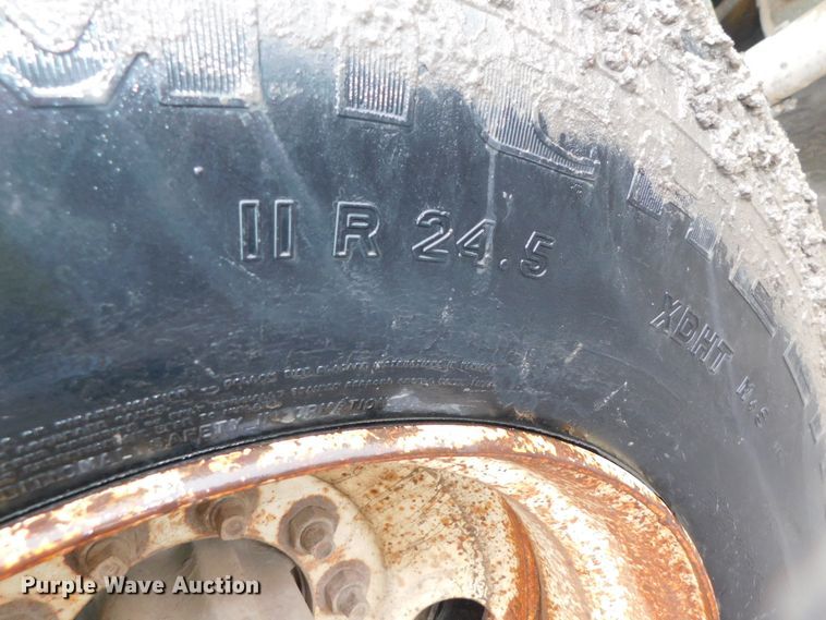 image for item DK8500 1979 Am General M915  semi truck