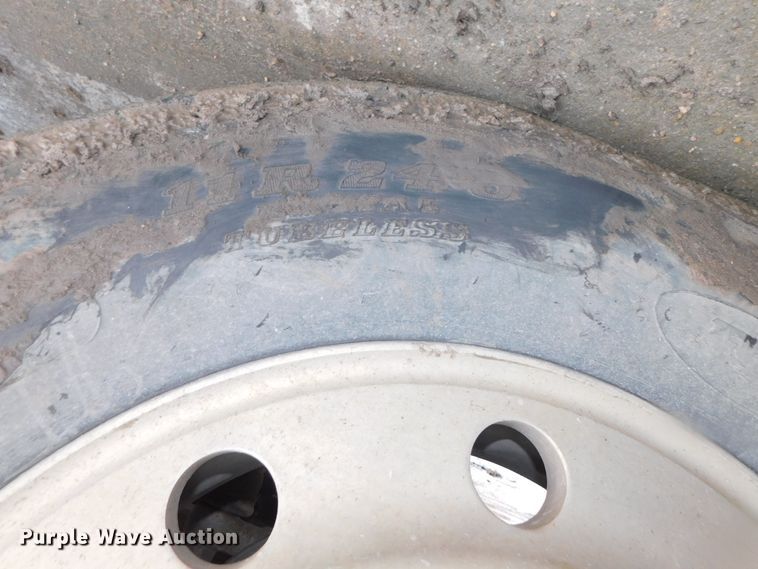 image for item DK8500 1979 Am General M915  semi truck