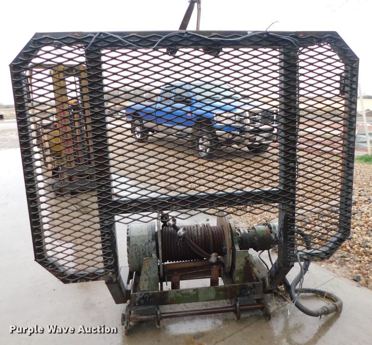 image for item DK8500 1979 Am General M915  semi truck