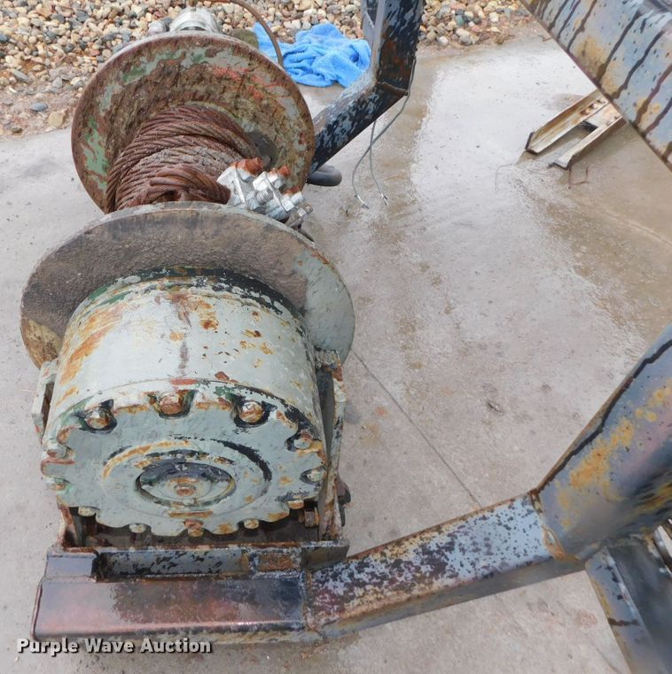 image for item DK8500 1979 Am General M915  semi truck