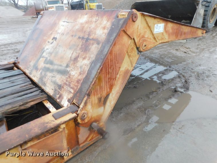 image for item DK8501 1979 Load King  lowboy equipment trailer