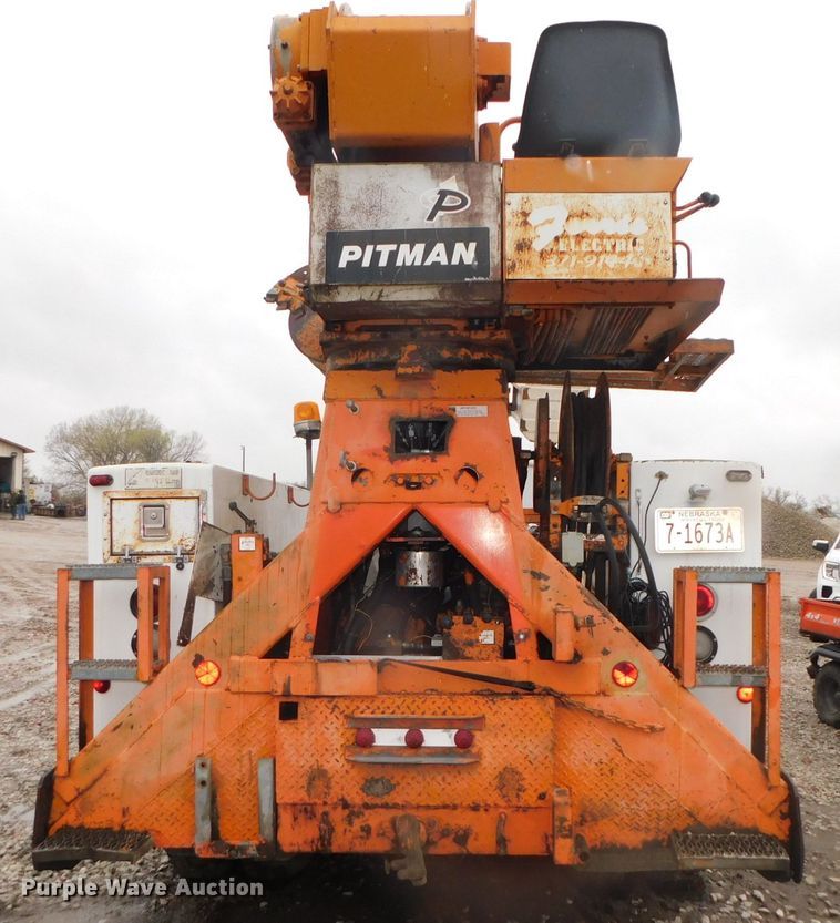 image for item DK8503 1981 Chevrolet C6500  digger derrick truck