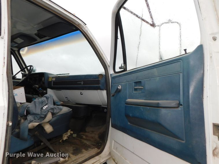 image for item DK8503 1981 Chevrolet C6500  digger derrick truck