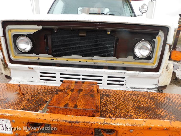 image for item DK8503 1981 Chevrolet C6500  digger derrick truck