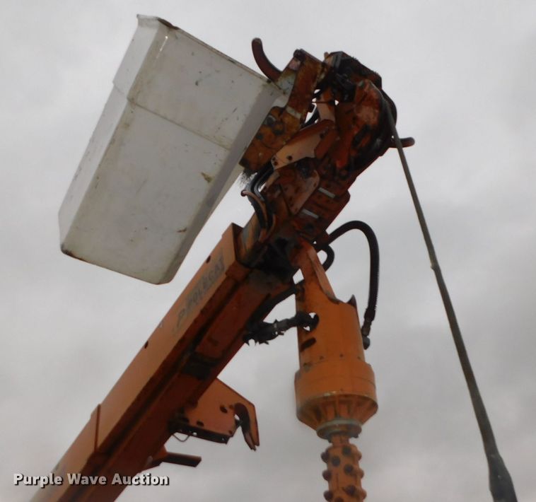 image for item DK8503 1981 Chevrolet C6500  digger derrick truck