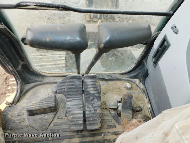 image for item DK8505 2007 Komatsu PC138USLC-2EO  mini excavator