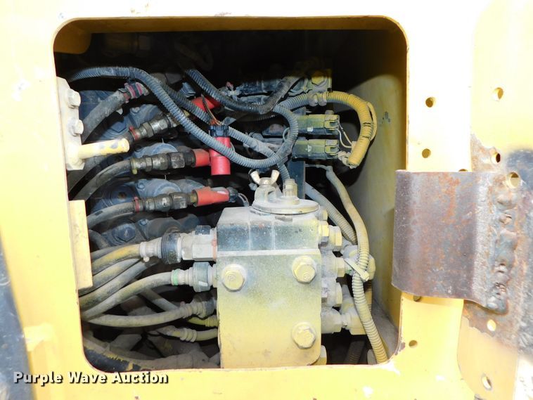 image for item DK8505 2007 Komatsu PC138USLC-2EO  mini excavator