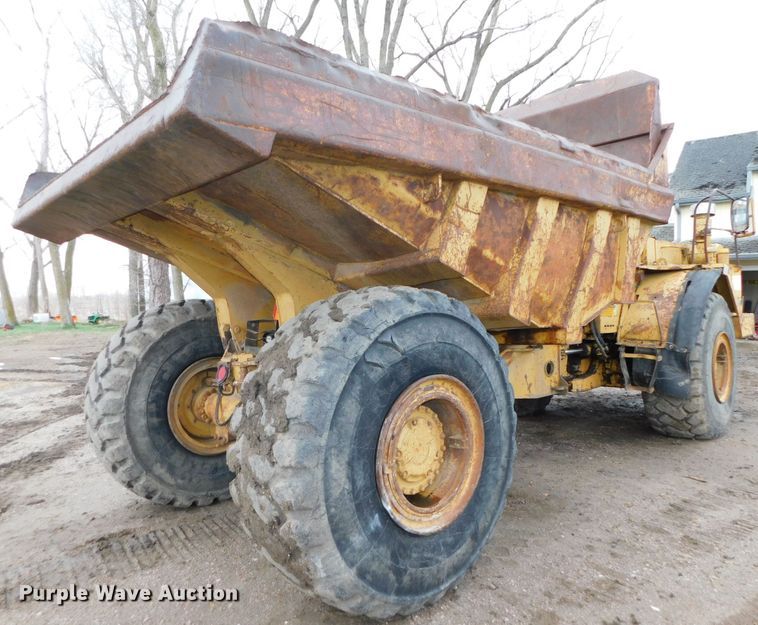 image for item DK8506 1988 Caterpillar D25C  haul truck