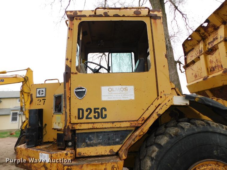image for item DK8506 1988 Caterpillar D25C  haul truck