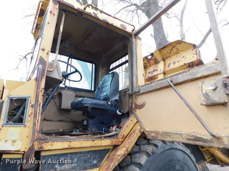 image for item DK8506 1988 Caterpillar D25C  haul truck