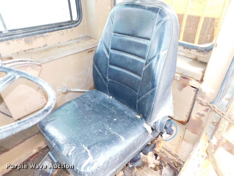 image for item DK8506 1988 Caterpillar D25C  haul truck