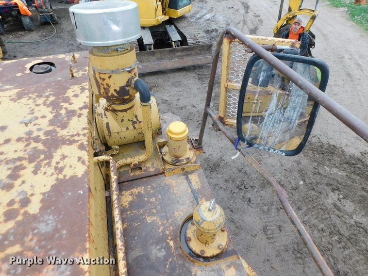 image for item DK8506 1988 Caterpillar D25C  haul truck