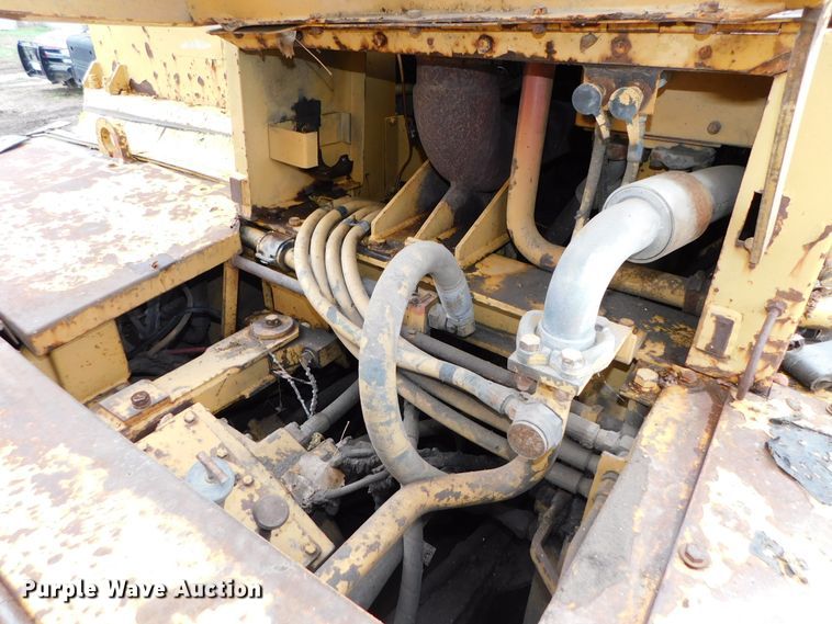 image for item DK8506 1988 Caterpillar D25C  haul truck