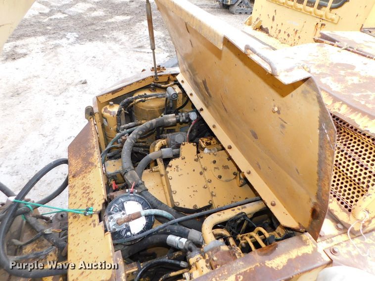 image for item DK8506 1988 Caterpillar D25C  haul truck