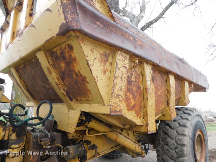 image for item DK8506 1988 Caterpillar D25C  haul truck