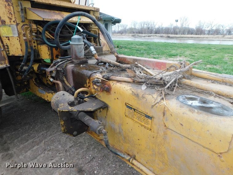 image for item DK8506 1988 Caterpillar D25C  haul truck