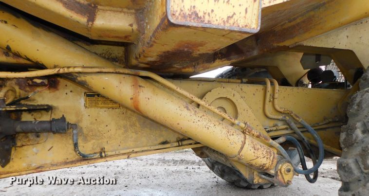 image for item DK8506 1988 Caterpillar D25C  haul truck