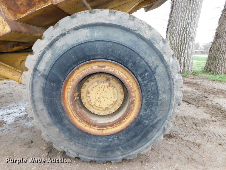 image for item DK8506 1988 Caterpillar D25C  haul truck