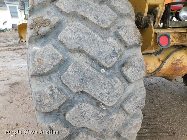 image for item DK8506 1988 Caterpillar D25C  haul truck