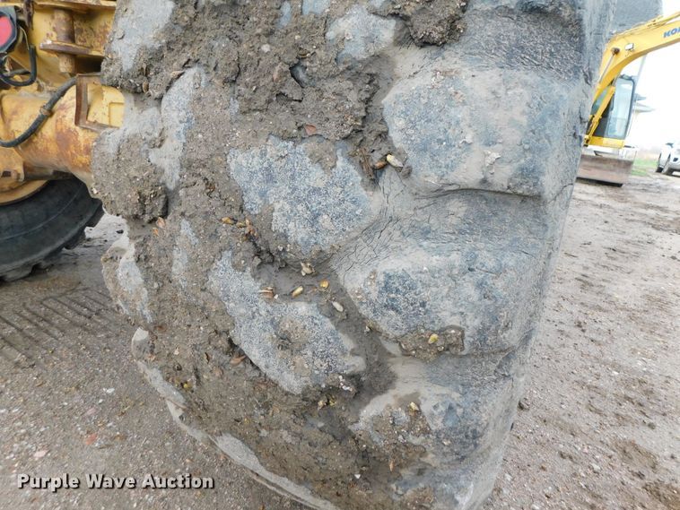 image for item DK8506 1988 Caterpillar D25C  haul truck