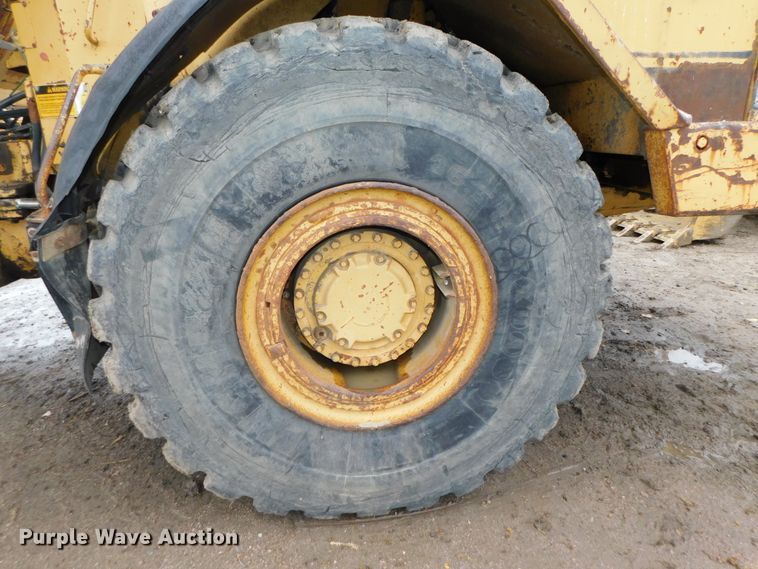 image for item DK8506 1988 Caterpillar D25C  haul truck