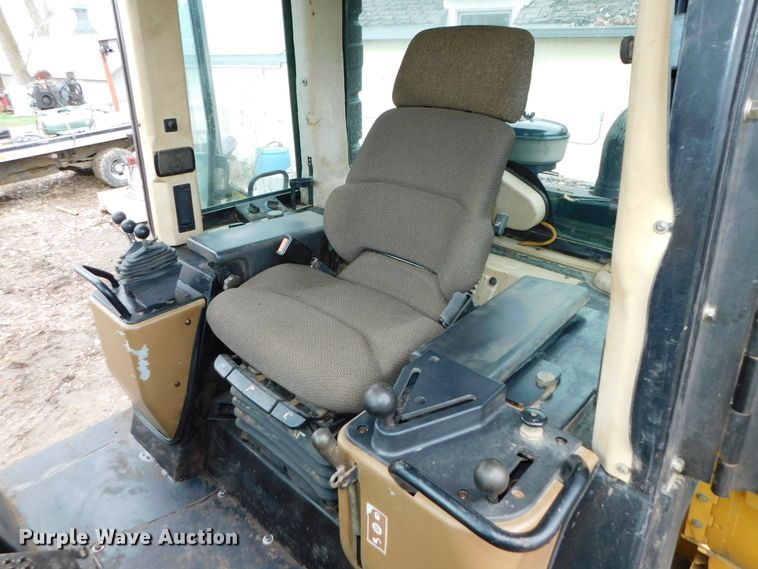 image for item DK8507 1998 Caterpillar 953C  track loader