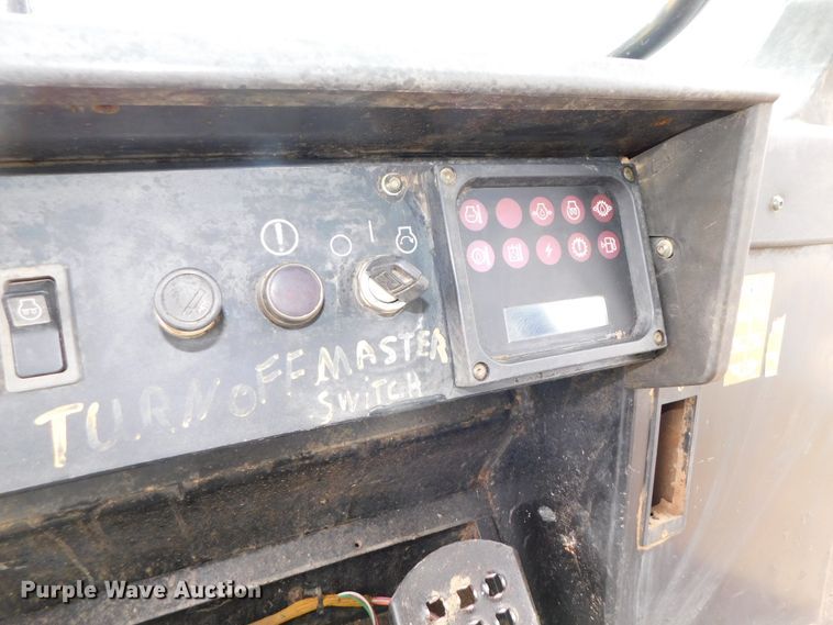 image for item DK8507 1998 Caterpillar 953C  track loader