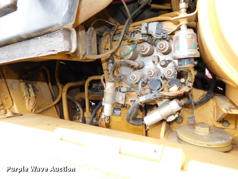 image for item DK8507 1998 Caterpillar 953C  track loader