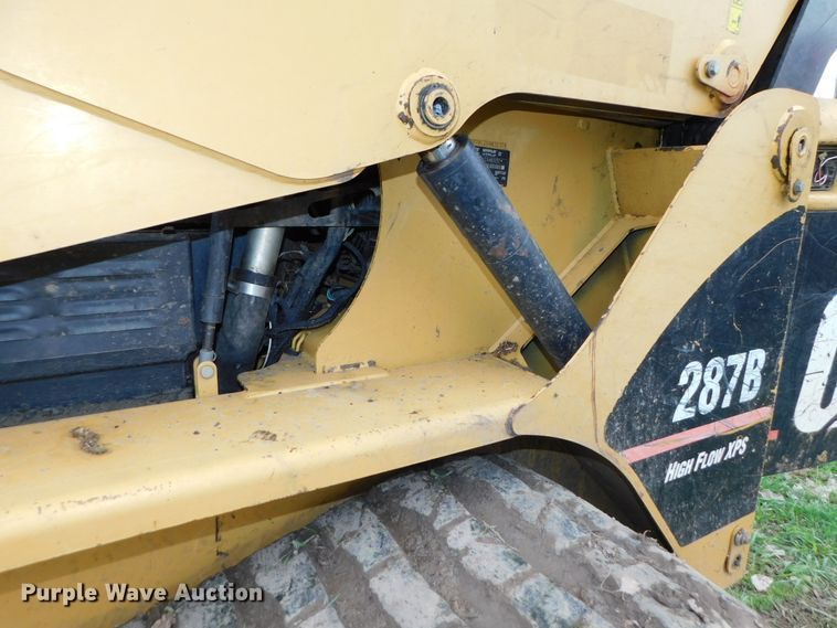 image for item DK8509 2006 Caterpillar 287B  tracked skid steer loader