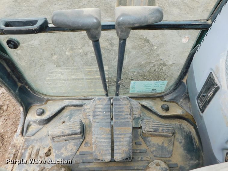 image for item DK8510 2005 Komatsu PC270LC-7L  excavator