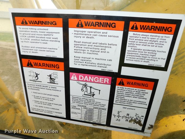 image for item DK8510 2005 Komatsu PC270LC-7L  excavator