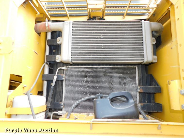 image for item DK8510 2005 Komatsu PC270LC-7L  excavator