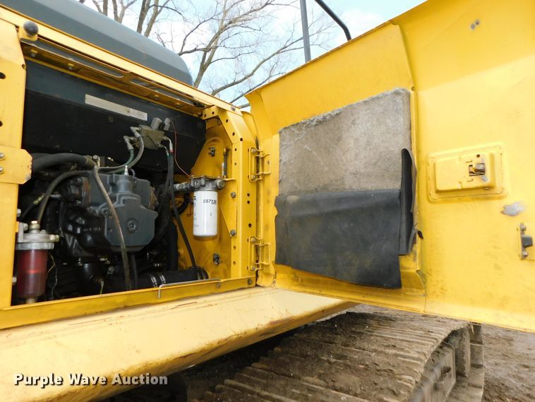 image for item DK8510 2005 Komatsu PC270LC-7L  excavator