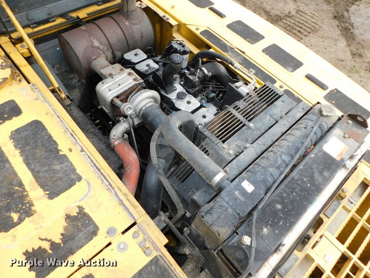 image for item DK8510 2005 Komatsu PC270LC-7L  excavator