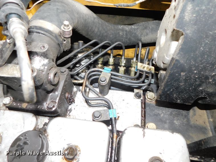 image for item DK8510 2005 Komatsu PC270LC-7L  excavator