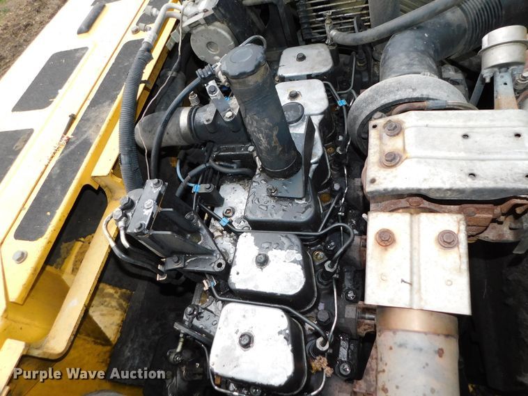 image for item DK8510 2005 Komatsu PC270LC-7L  excavator