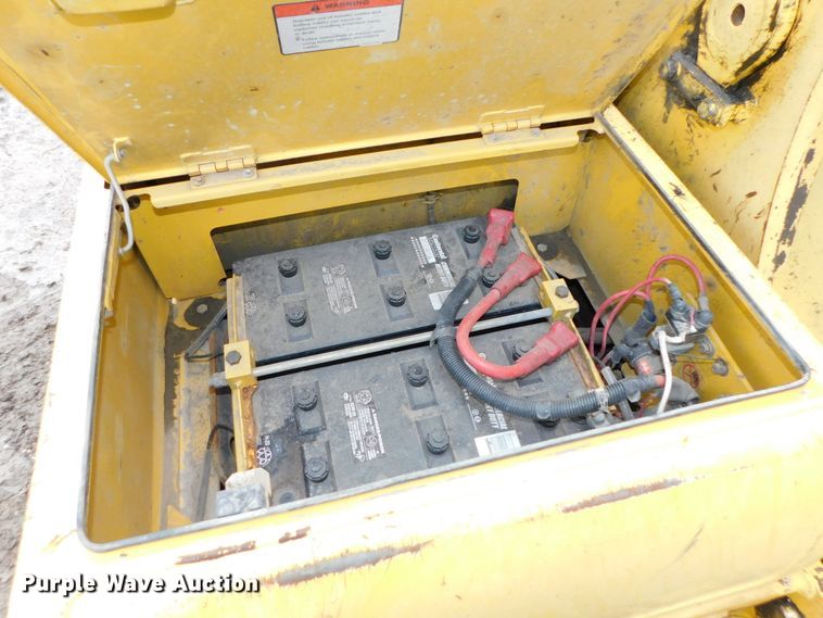 image for item DK8510 2005 Komatsu PC270LC-7L  excavator