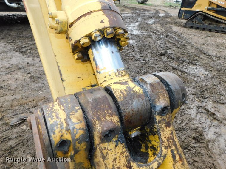 image for item DK8510 2005 Komatsu PC270LC-7L  excavator