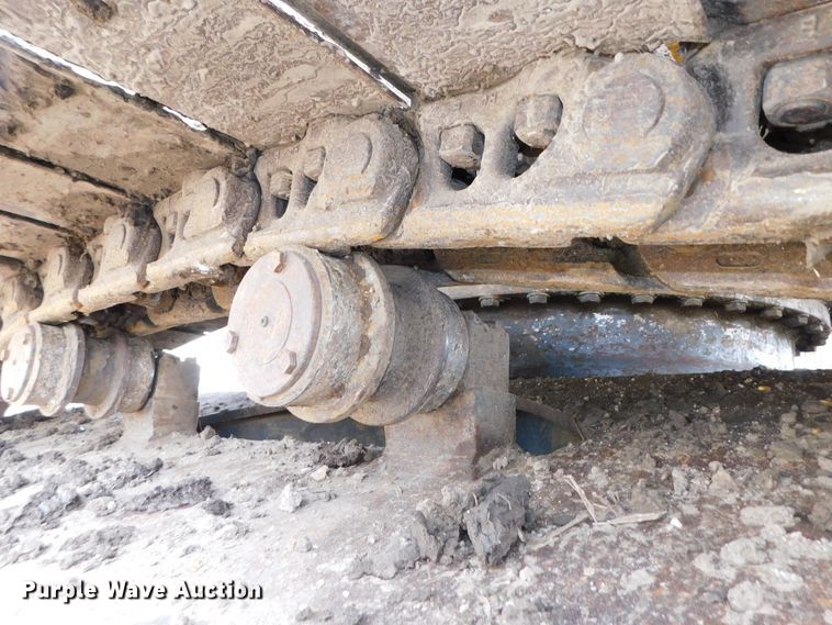 image for item DK8510 2005 Komatsu PC270LC-7L  excavator