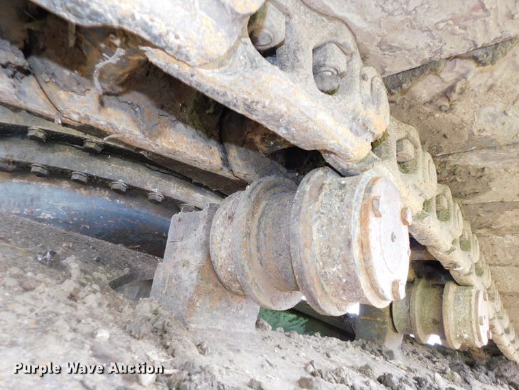 image for item DK8510 2005 Komatsu PC270LC-7L  excavator